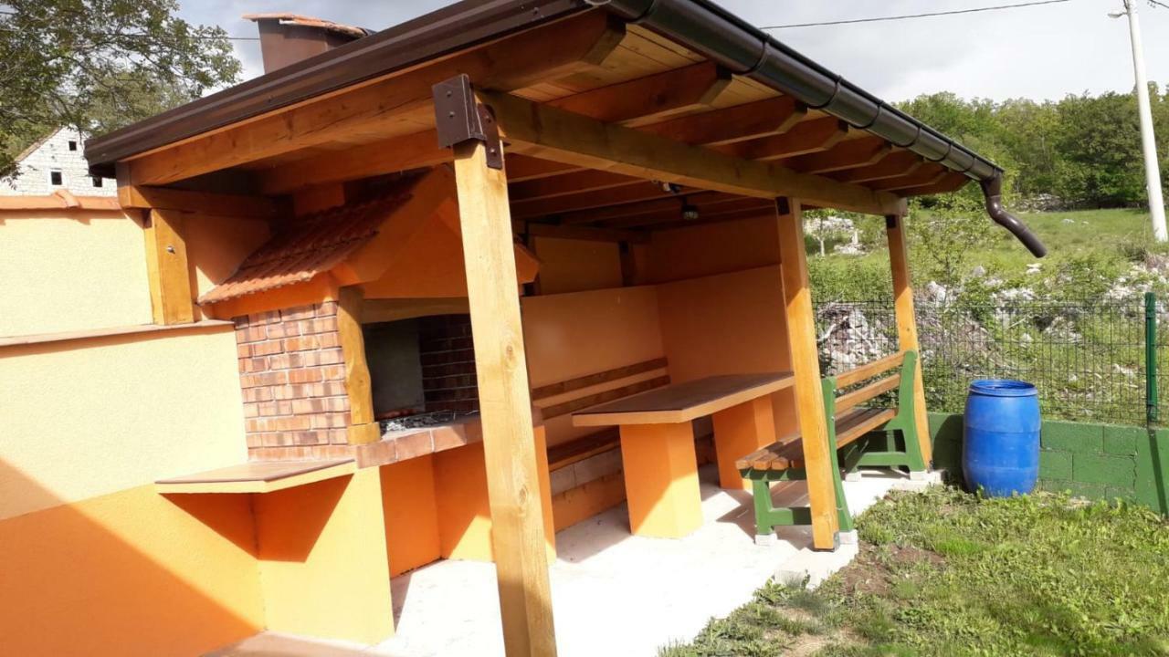 Вилла Weekend House Petar Lusnic Экстерьер фото