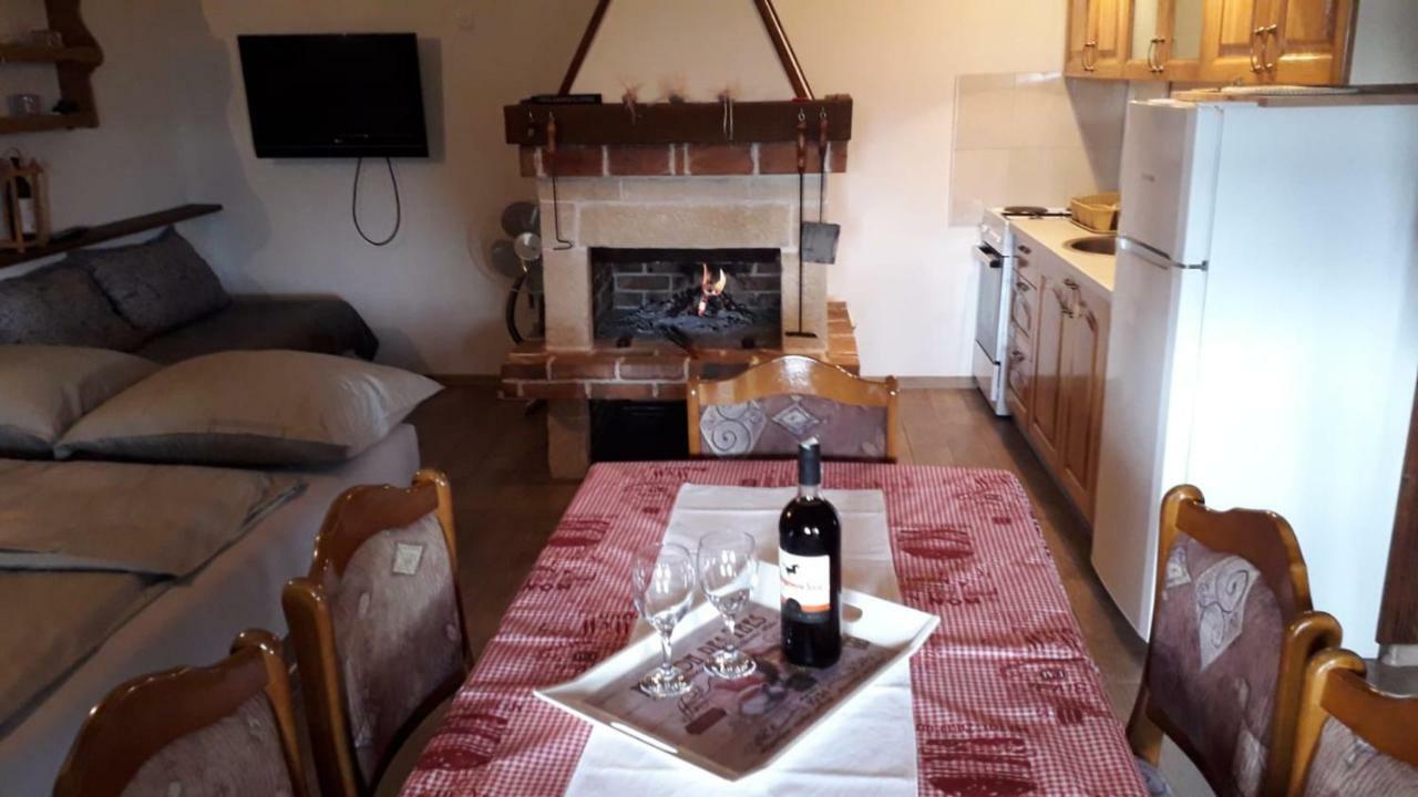 Вилла Weekend House Petar Lusnic Экстерьер фото